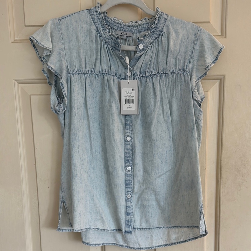 Rails -Light Acid Wash Blue Denim Ruffle Sleeve Button Up Top In Medium. NWT